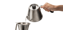 Carica l&#39;immagine nel visualizzatore di Gallery, Pour Control Kettle KASUYA Model HARIO
